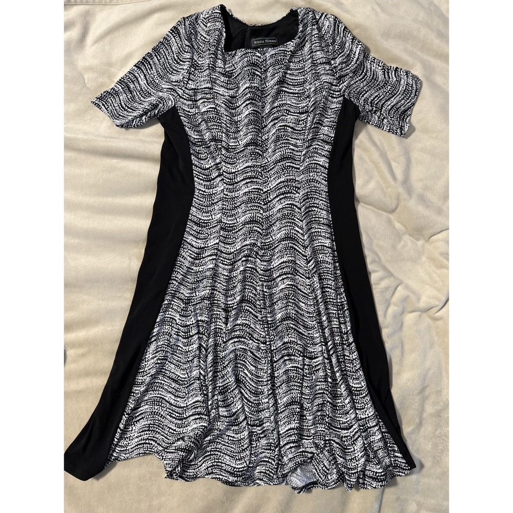 Jessica Howard Women's Knee Length Half Sleeve Size 10P